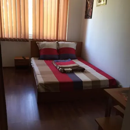 Apartment Saturn